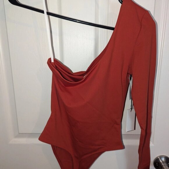 ARITZIA BABATON Contour Sahal Bodysuit XS Corsa Red BNWT! - Picture 4 of 7